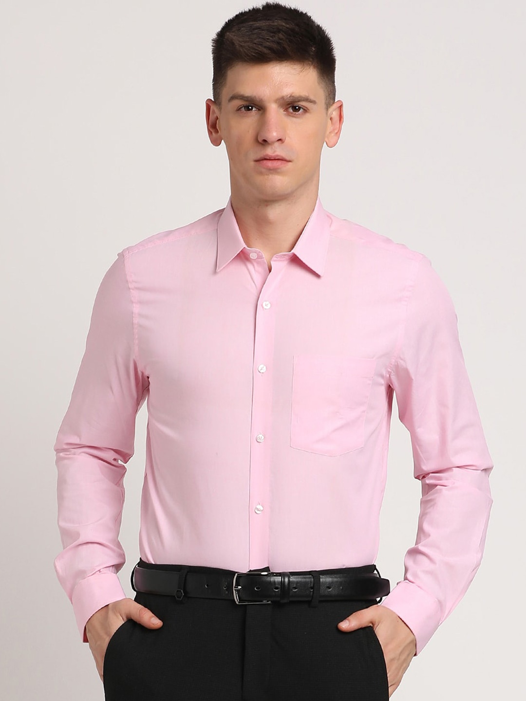 

Turtle Standard Slim Fit Opaque Cotton Formal Shirt, Pink