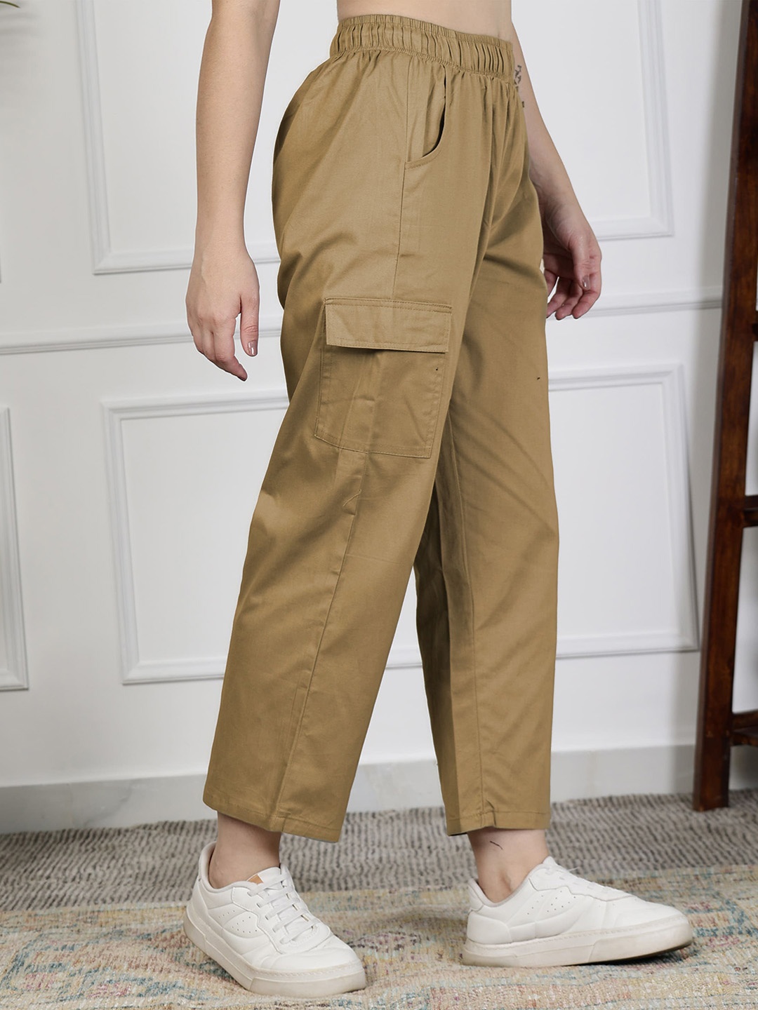 

NEUDIS Women Relaxed Straight Leg Mid-Rise Cotton Cargo Trousers, Beige