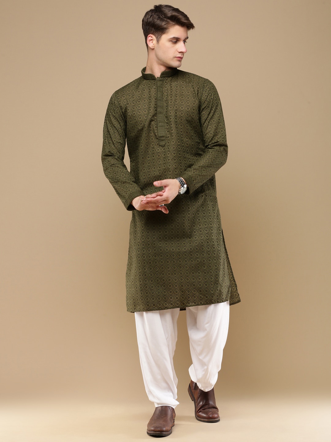 

Sanwara Ethnic Motifs Embroidered Chikankari Straight Kurta With Patiala, Green