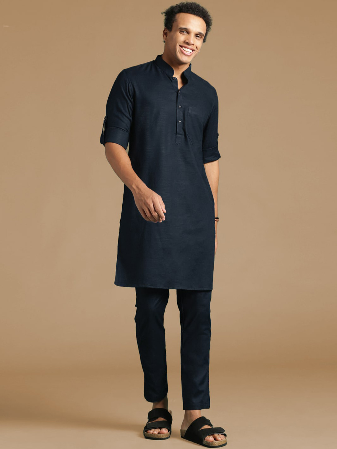 

Sanwara Long Sleeves Mandarin Collar Regular Kurta with Pyjamas, Blue