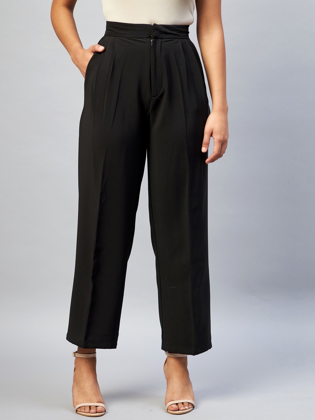 

DELAN Women Relaxed Loose Fit High-Rise Easy Wash Pleated Trousers, Black