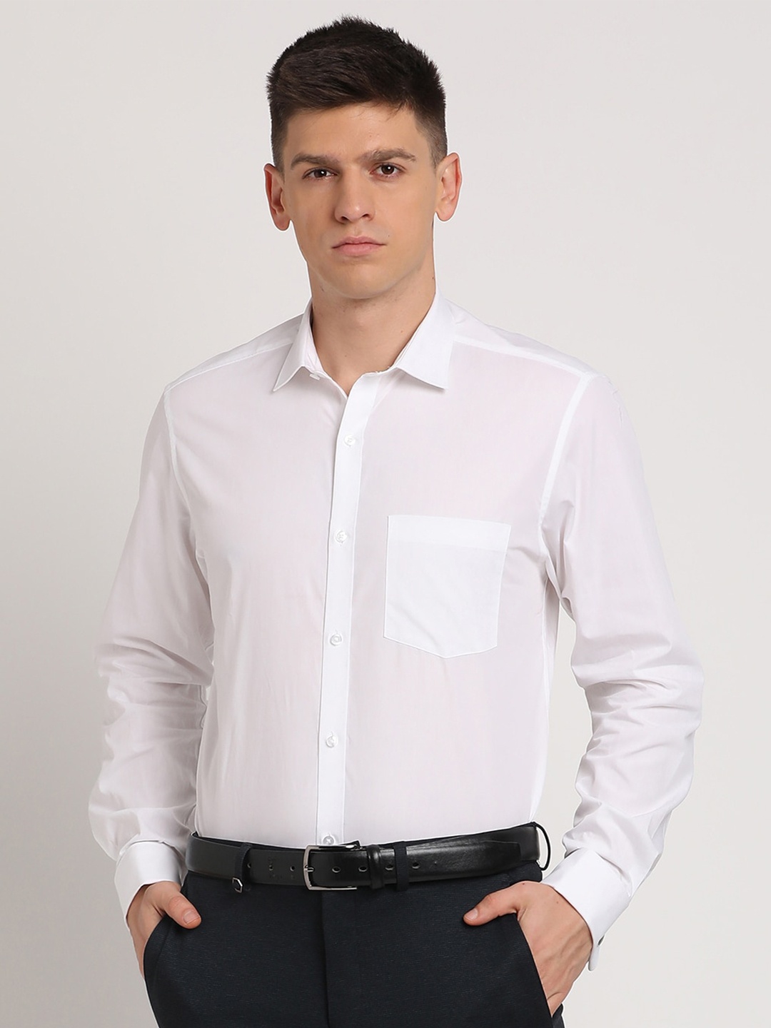 

Turtle Spread Collar Long Sleeves Cotton Formal Shirt, White