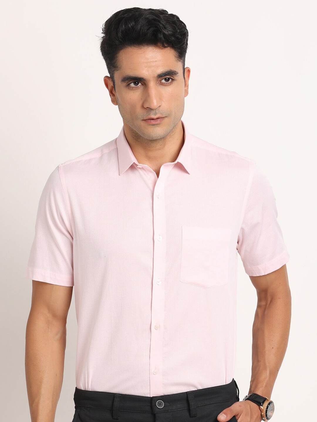 

Turtle Spread Collar Short Sleeves Cotton Formal Shirt, Pink