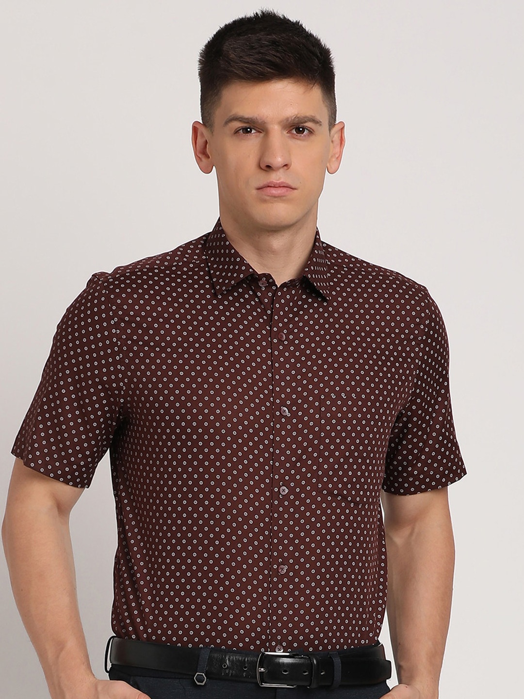 

Turtle Standard Fit Micro Ditsy Printed Spread Collar Cotton Formal Shirt, Brown