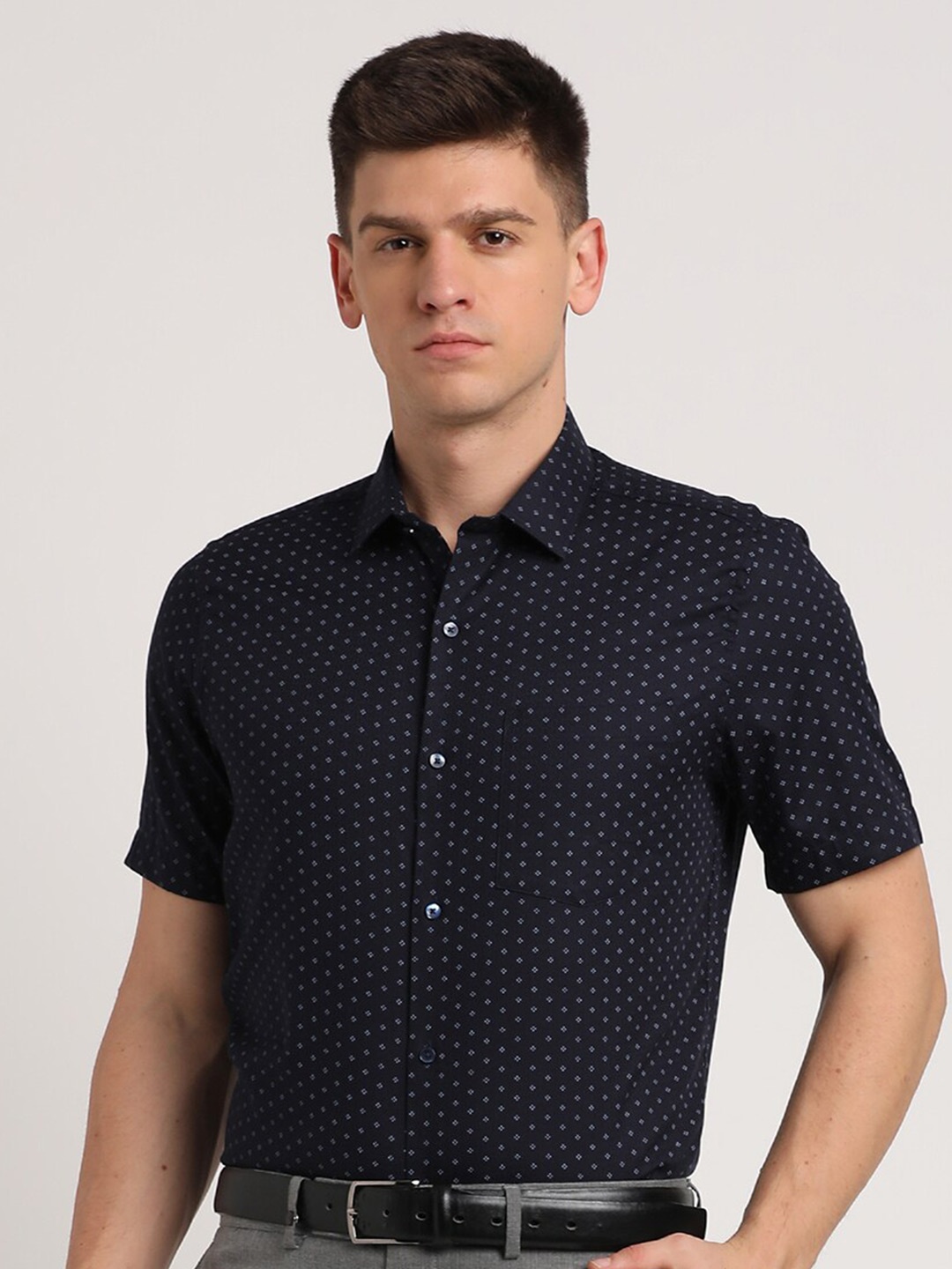 

Turtle Standard Opaque Micro Ditsy Printed Pure Cotton Formal Shirt, Navy blue
