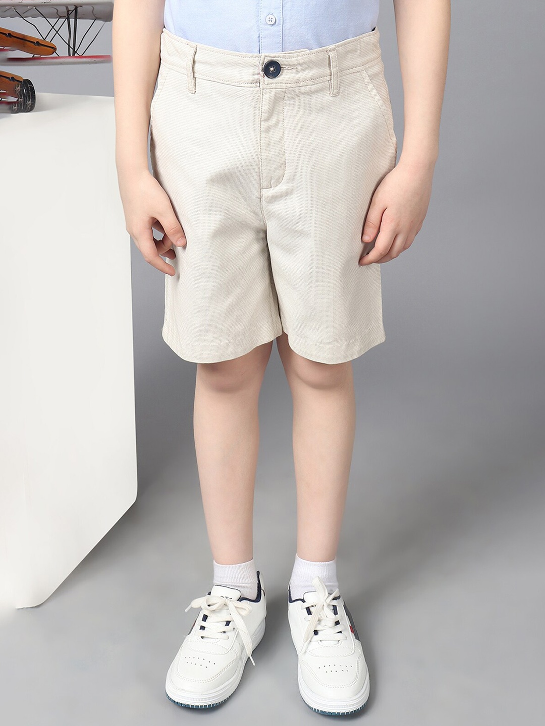 

One Friday Boys Mid-Rise Pure Cotton Regular Shorts, Beige