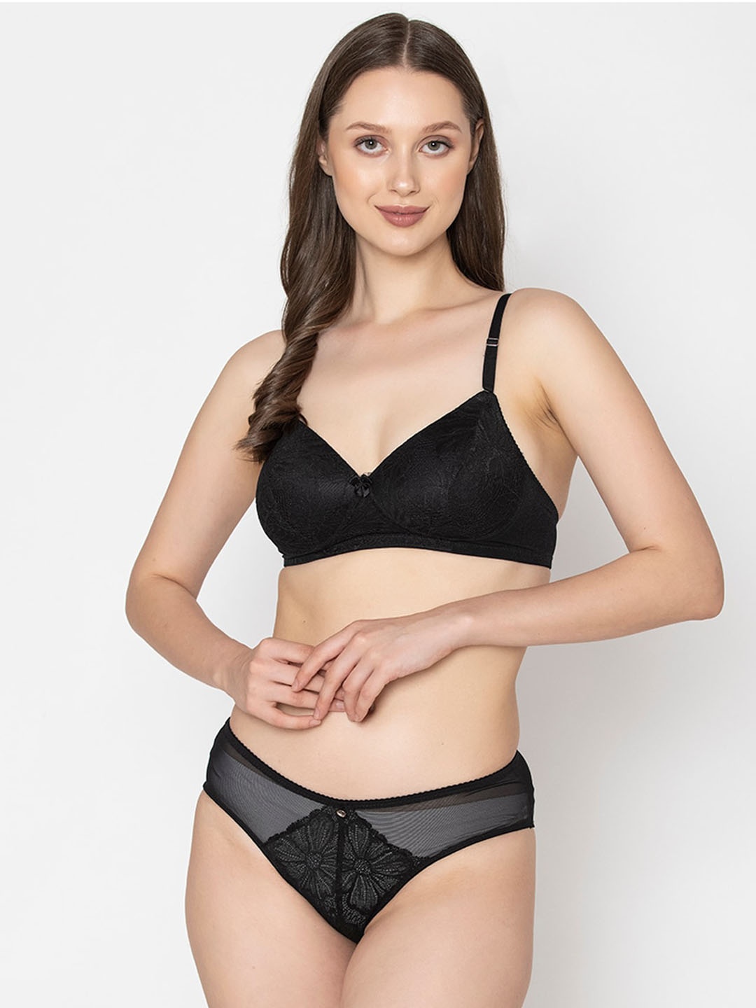 

B'ZAR Lightly Padded Lacy Lingerie Set, Black