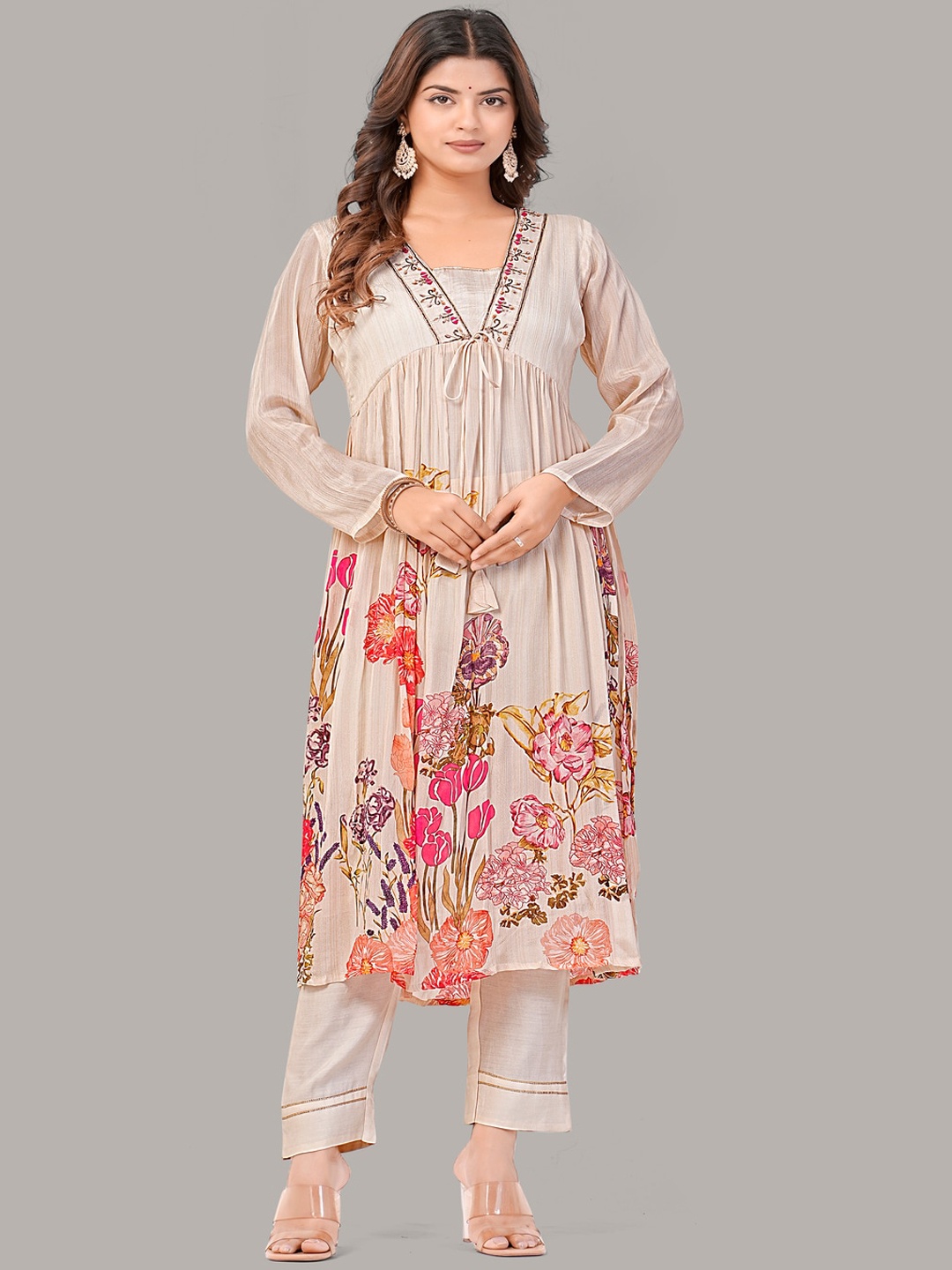 

DARIAN Floral Printed Empire Thread Work Silk Chiffon Kurta with Trousers & Dupatta, Off white