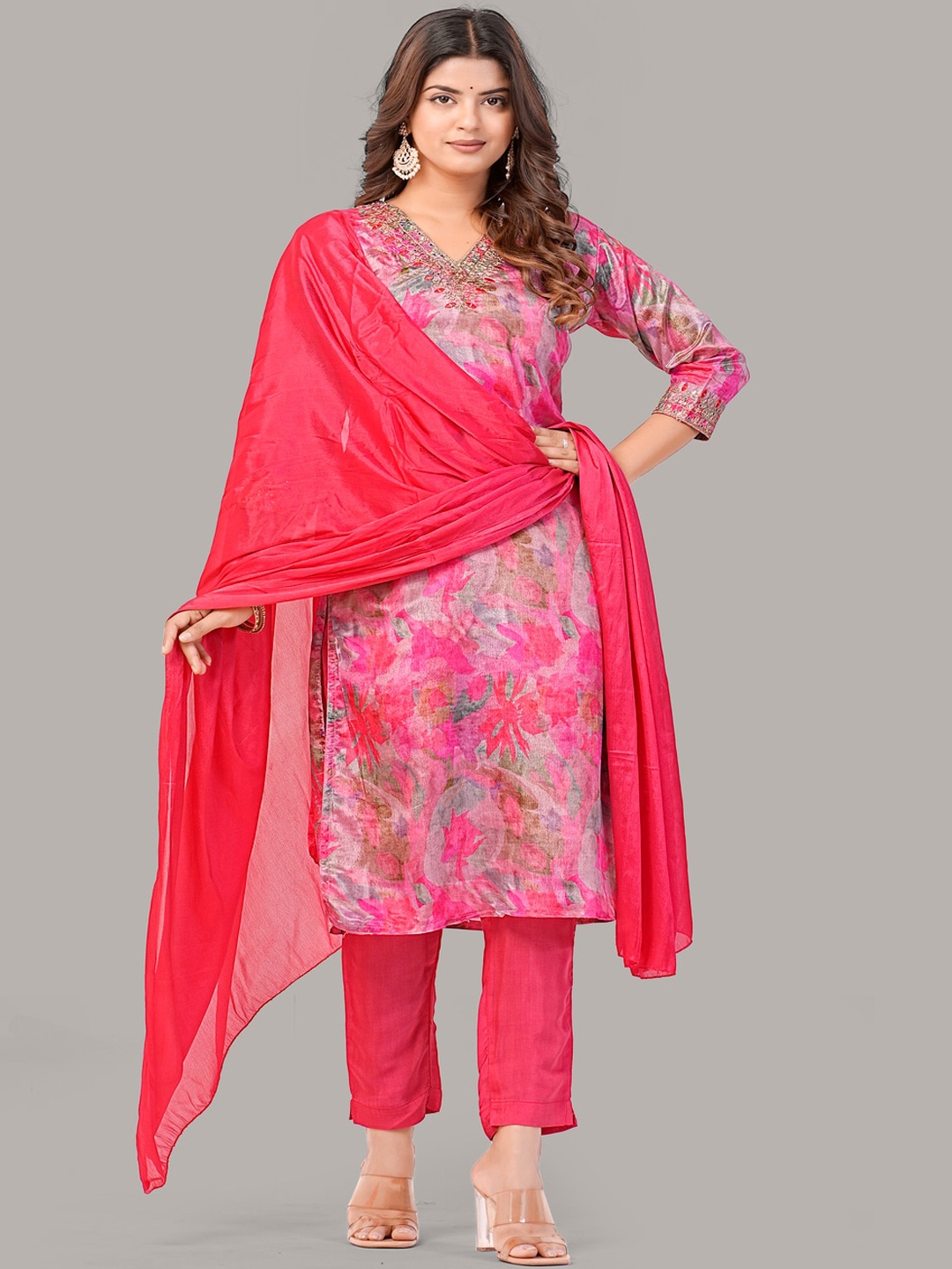 

DARIAN Floral Printed V-Neck Straight Kurta with Trousers & Dupatta, Pink