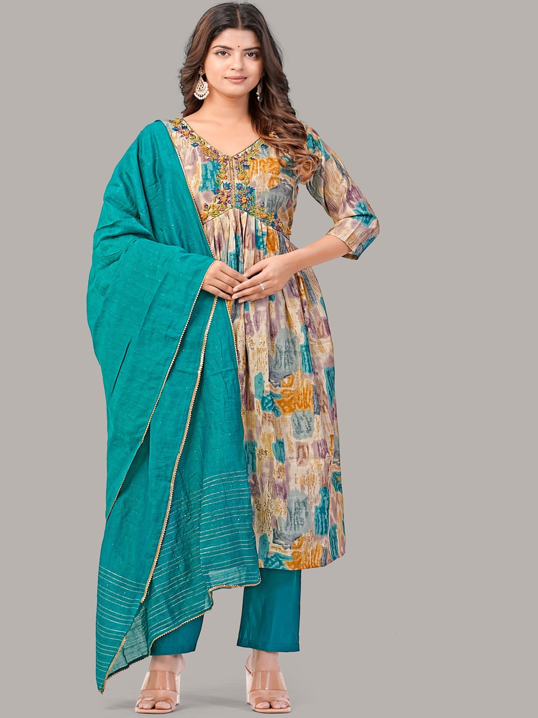 

DARIAN Floral Printed V-Neck Empire Kurta with Trousers & Dupatta, Yellow