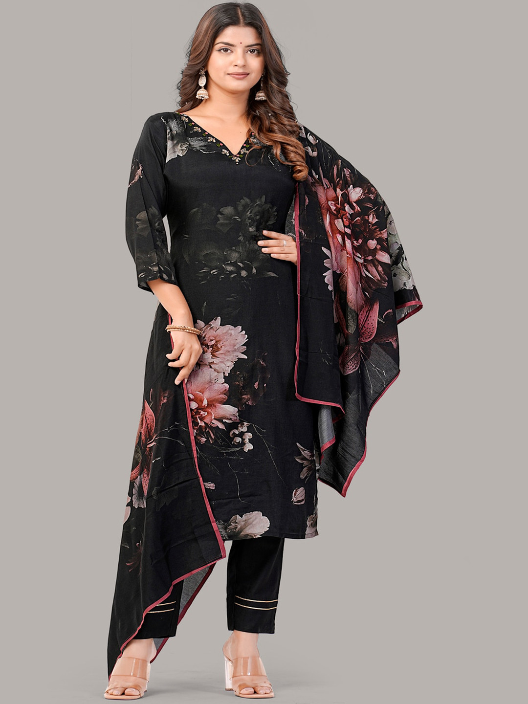 

DARIAN Floral Printed V-Neck Pure Cotton Straight Kurta with Trousers & Dupatta, Black