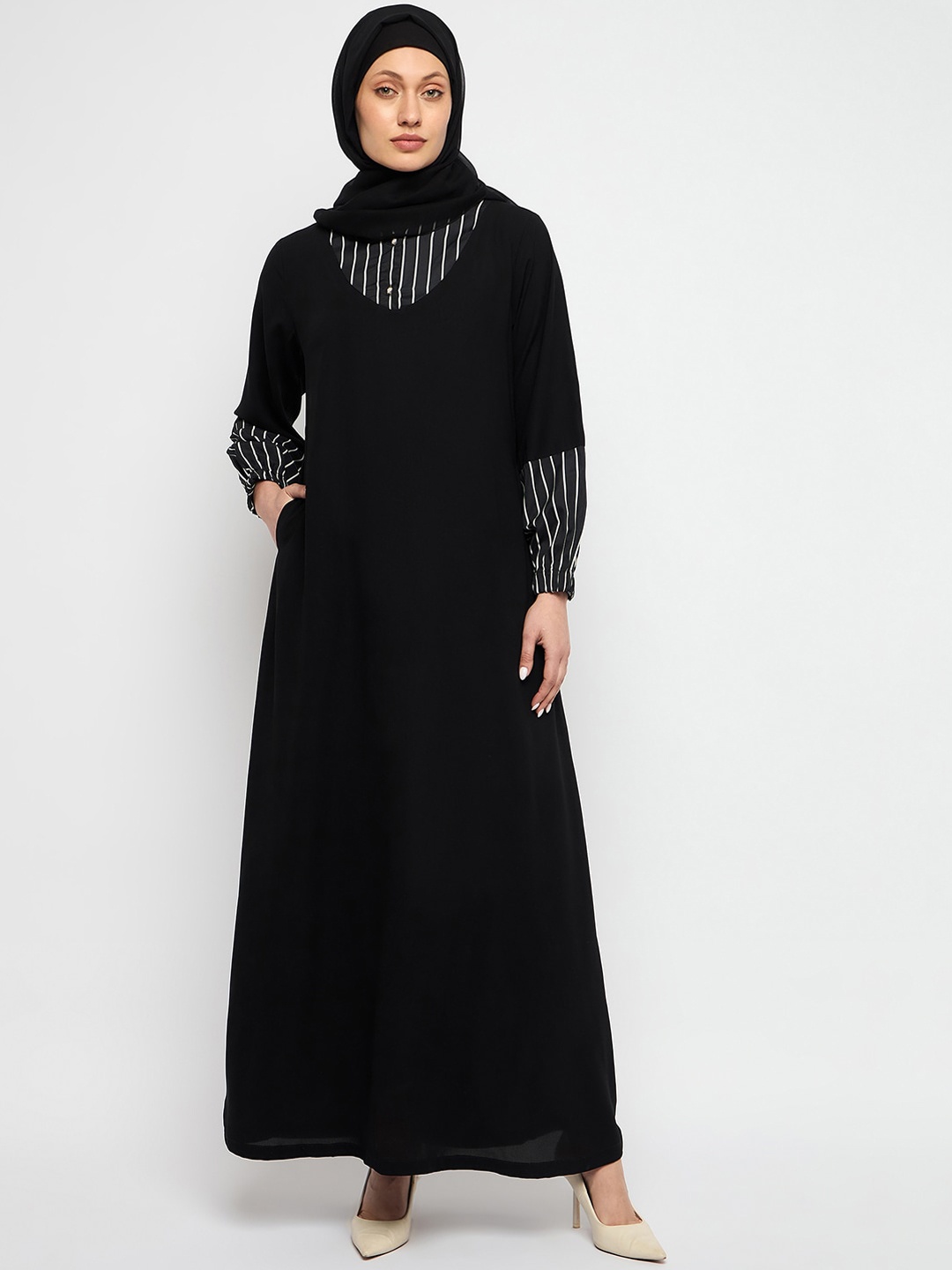 

NABIA A-line Shirt Collar Abaya, Black