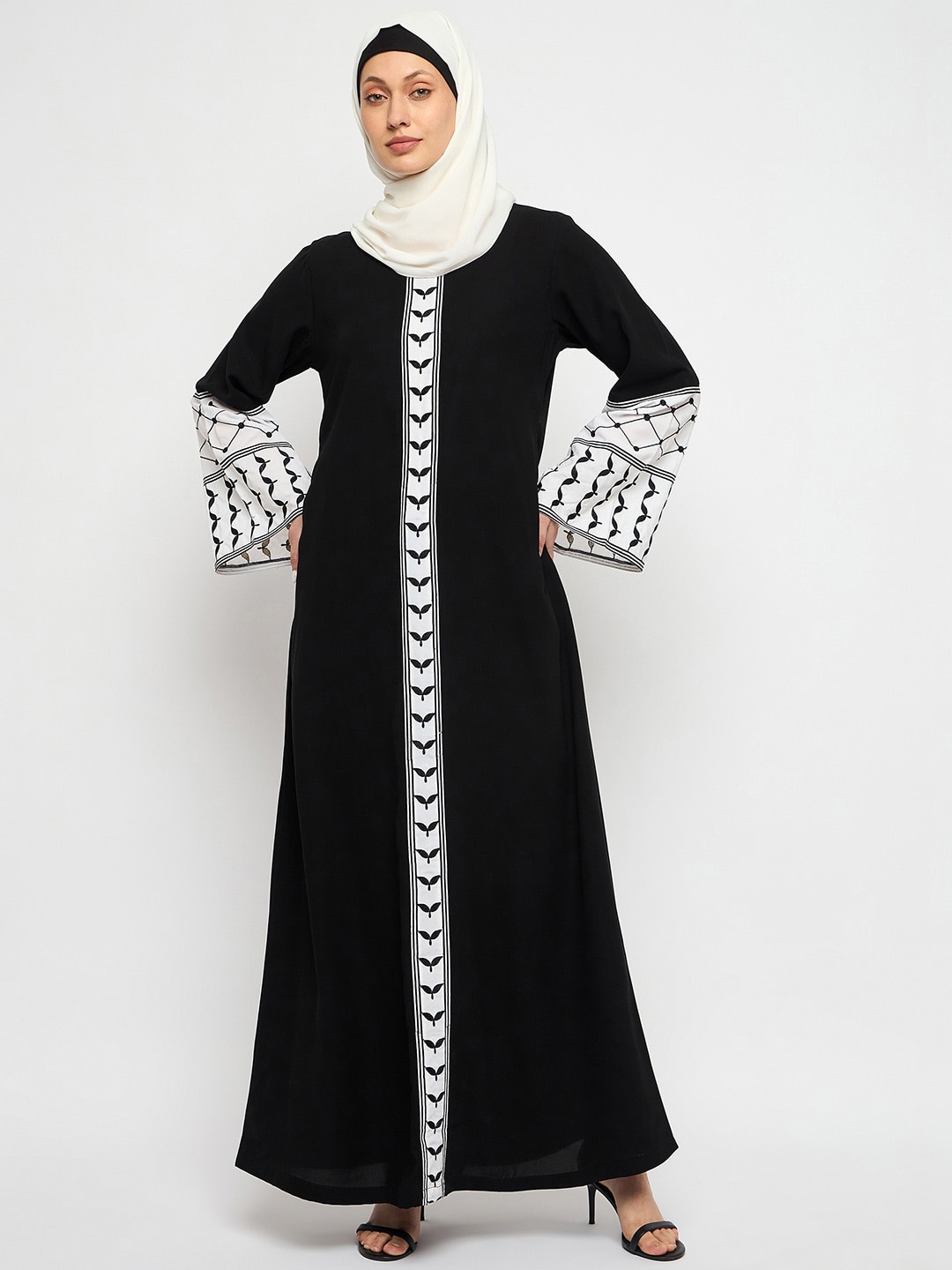 

NABIA Embroidered Flared Sleeves Abaya, Black