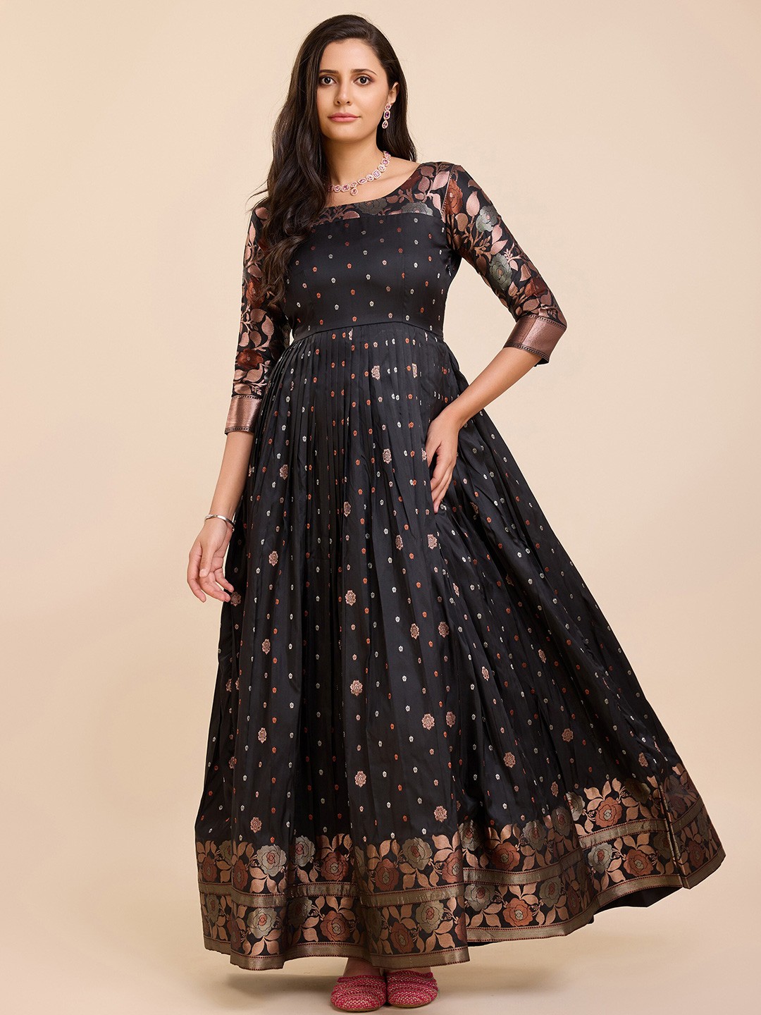 

Tasarika Floral Printed Round Neck Maxi Dress, Black