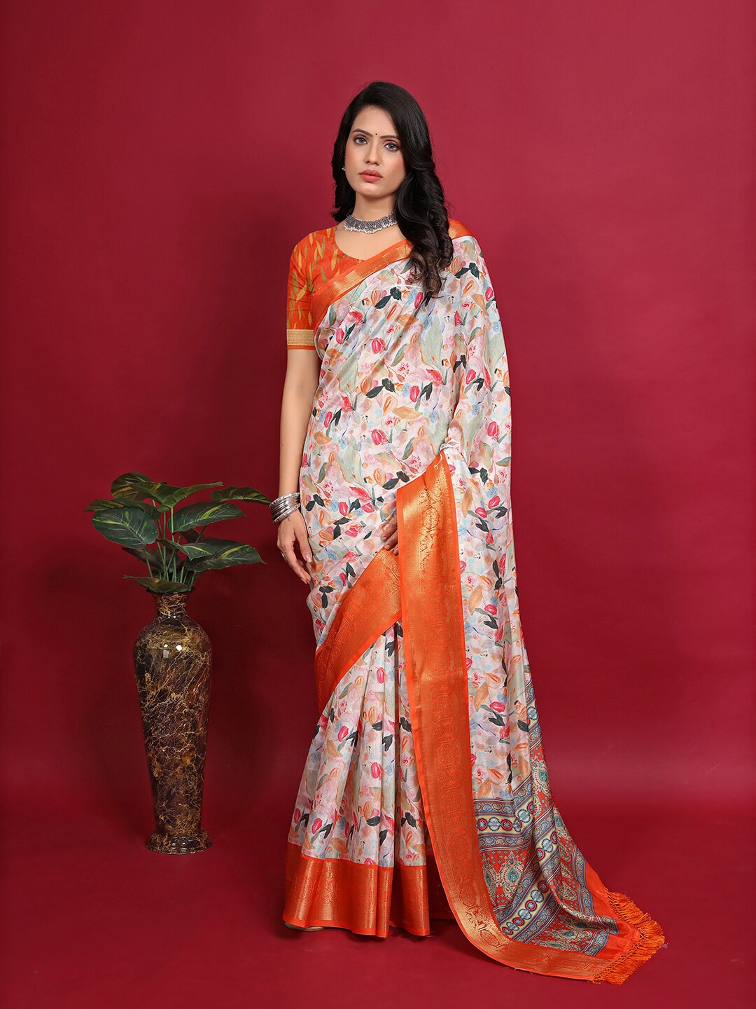 

Pionex Ethnic Motifs Woven Design Zari Banarasi Saree, Orange