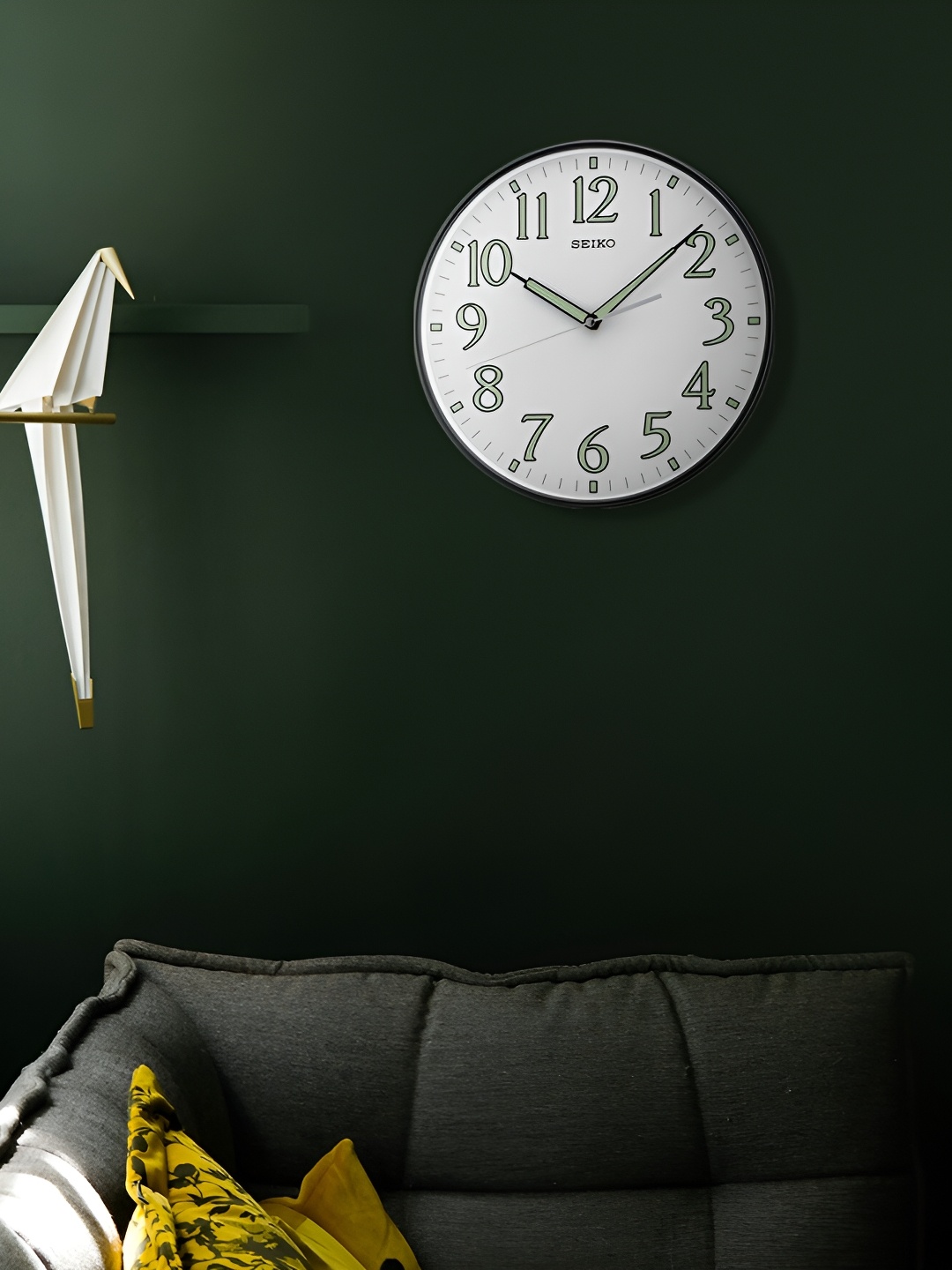 

SEIKO Black & White Printed Round Traditional Wall Clock