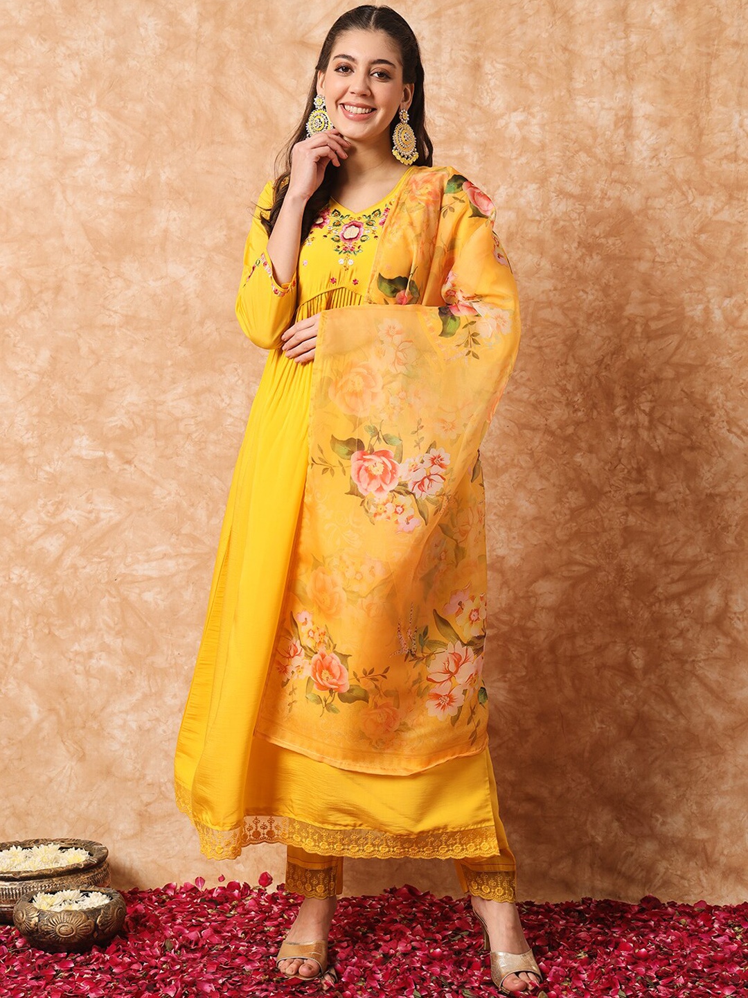 

Growdamy Floral Embroidered Empire Thread Work Kurta With Trousers & Dupatta, Yellow