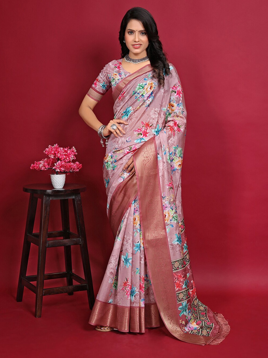 

Pionex Floral Printed Zari Banarasi Saree With Tassels, Magenta