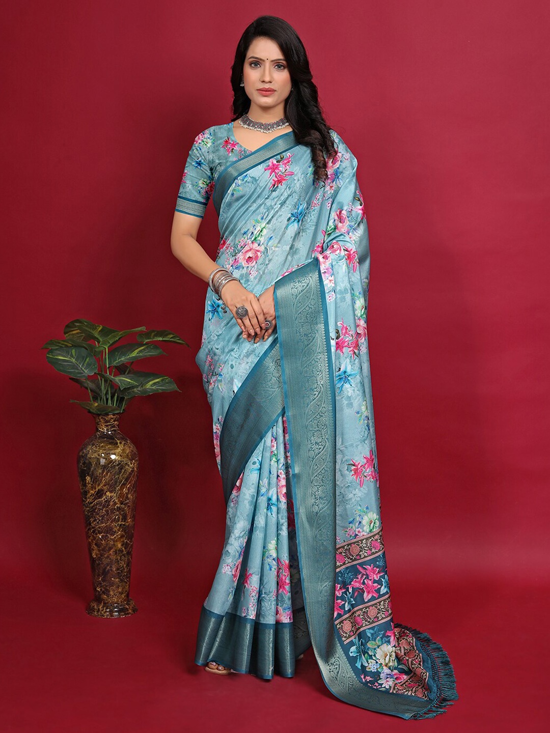 

Pionex Floral Printed Zari Banarasi Saree With Tassels, Green
