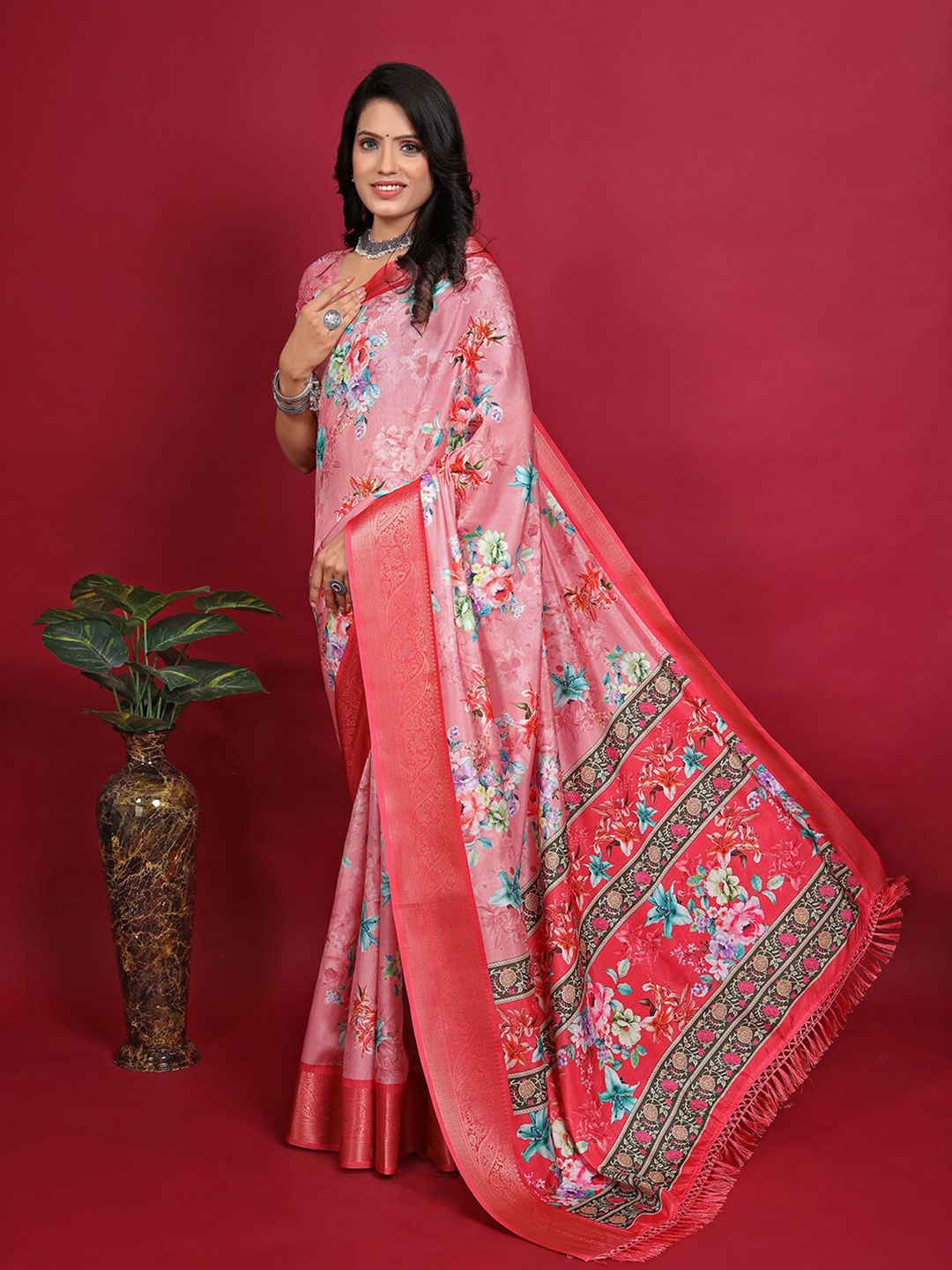 

Pionex Floral Printed Zari Banarasi Saree, Peach