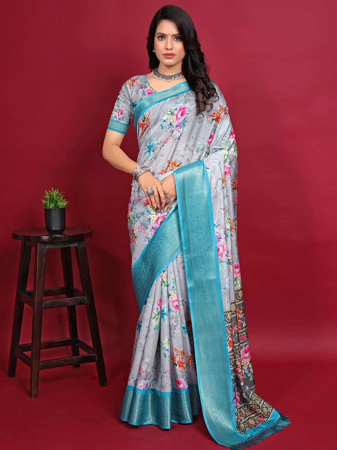 

Pionex Floral Printed Zari Banarasi Saree, Blue