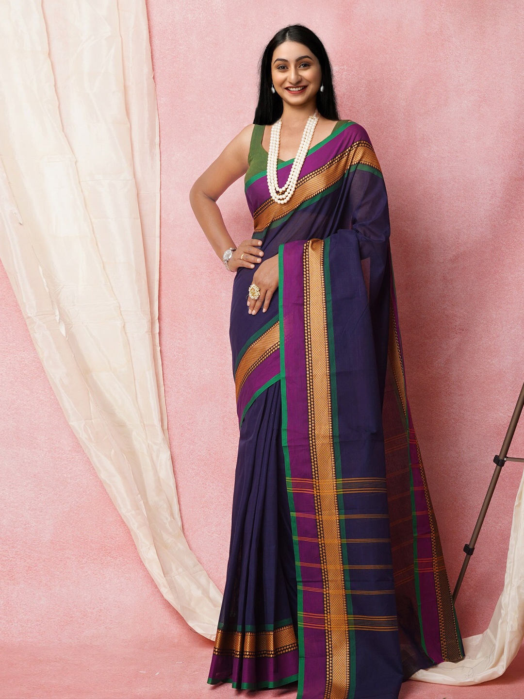

Unnati Silks Zari Pure Cotton Handloom Kanjeevaram Saree, Navy blue