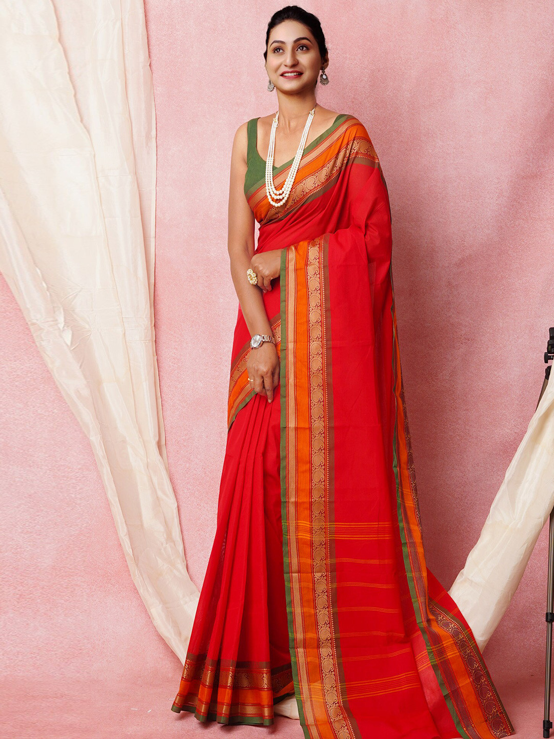

Unnati Silks Zari Pure Cotton Handloom Kanjeevaram Saree, Red