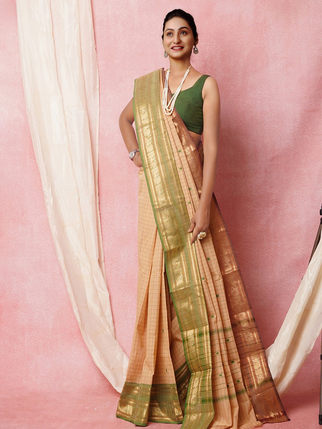 

Unnati Silks Checked Woven Design Zari Pure Cotton Kanjeevaram Saree, Cream