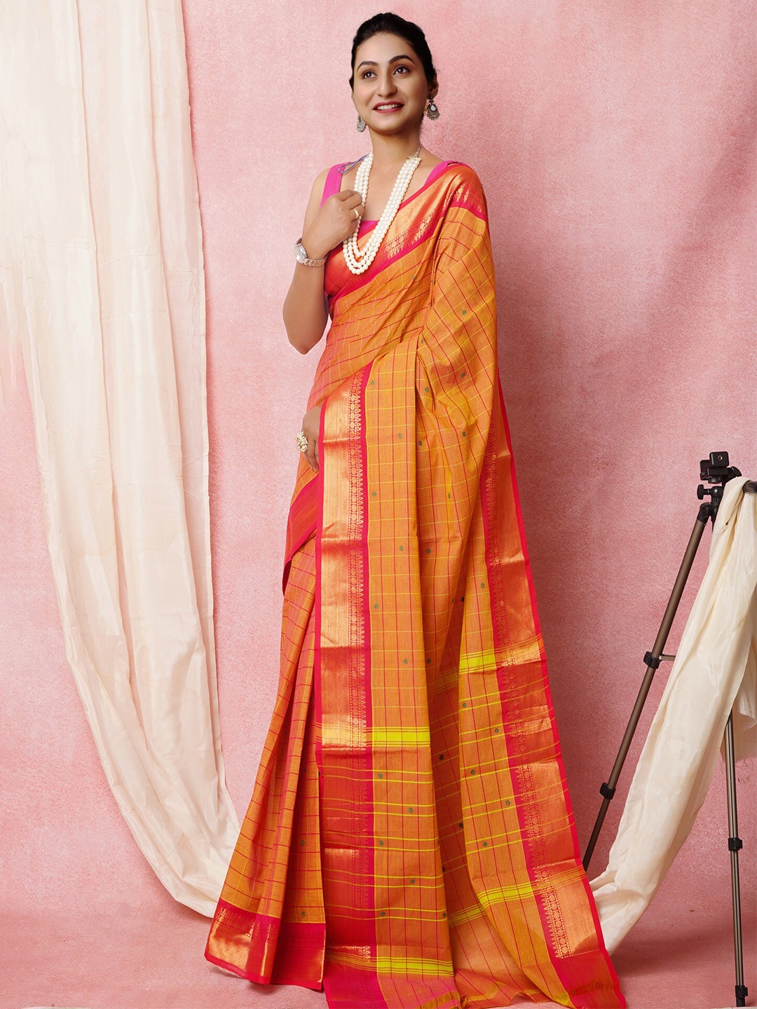 

Unnati Silks Checked Woven Design Zari Pure Cotton Kanjeevaram Saree, Brown