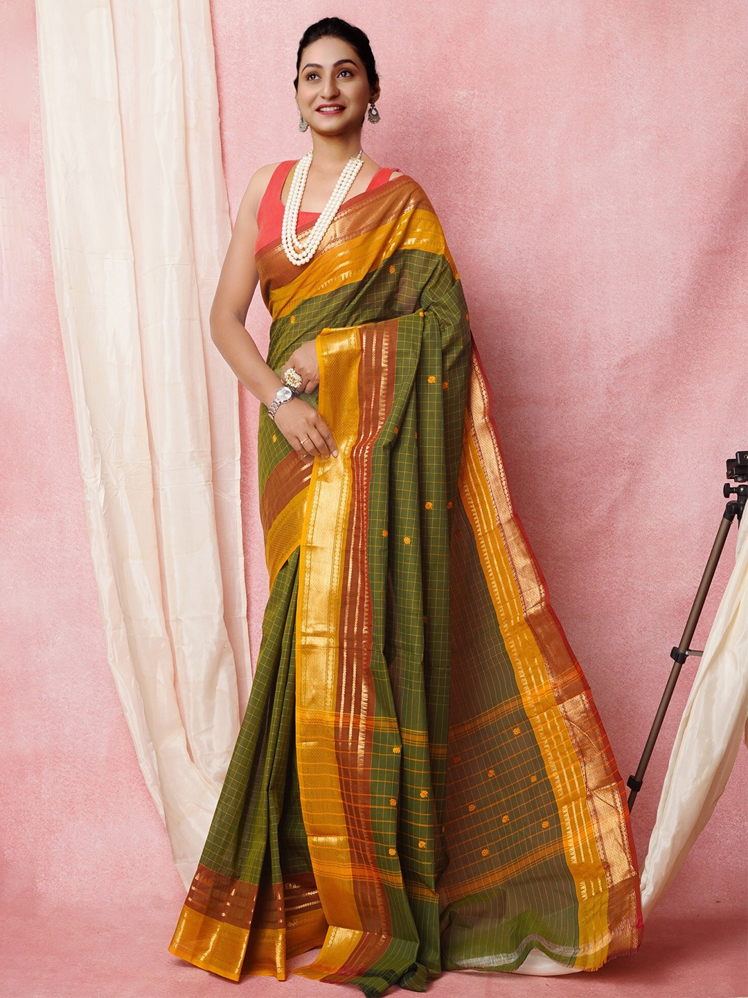 

Unnati Silks Checked Zari Pure Cotton Kanjeevaram Saree, Green
