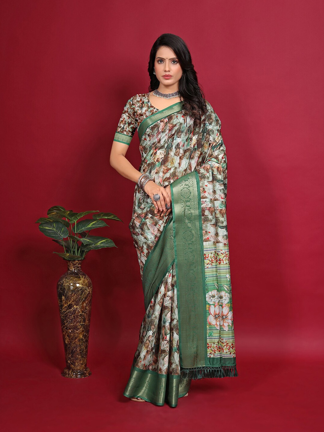 

Pionex Floral Printed Zari Banarasi Saree, Green