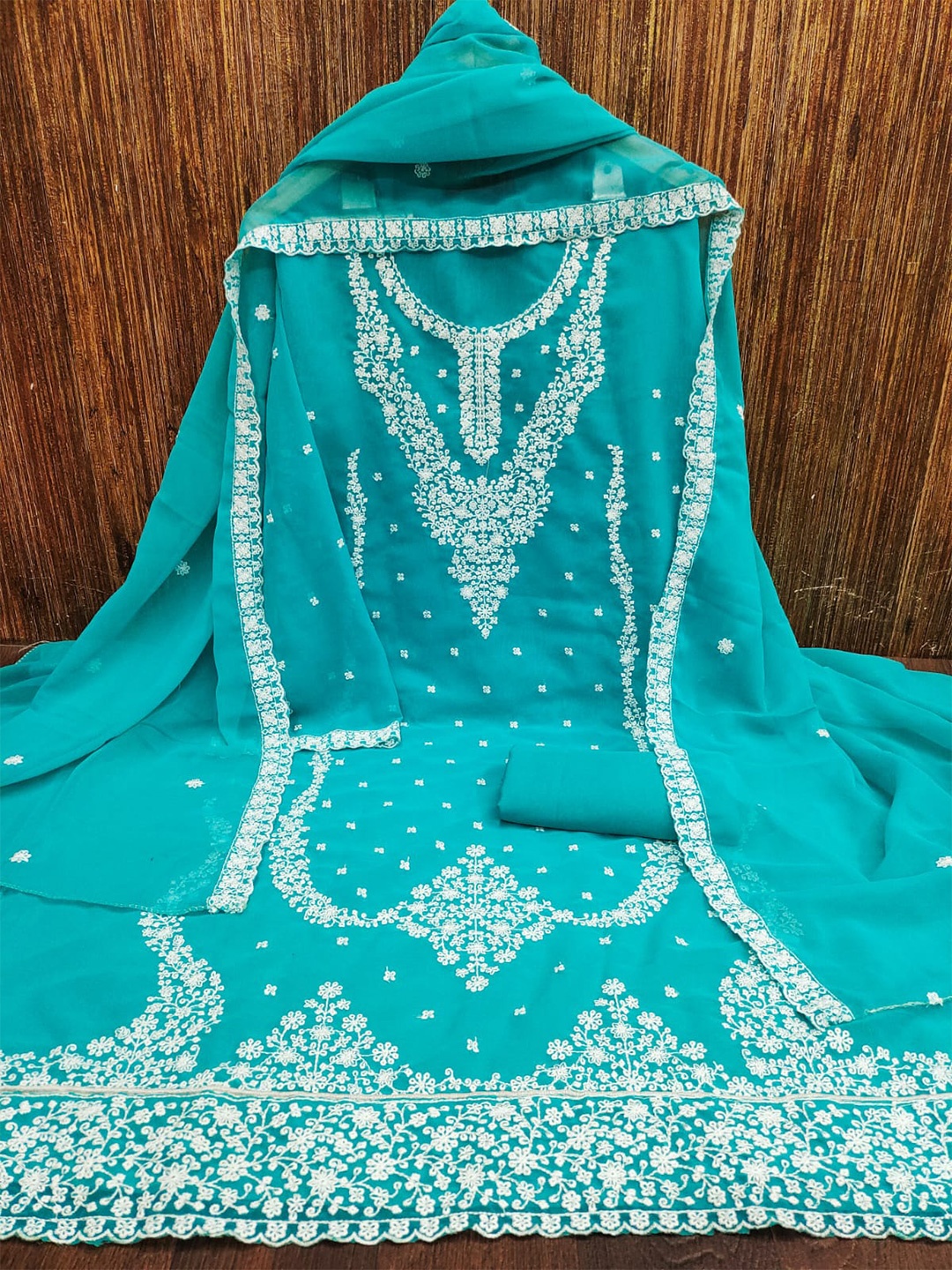 

ZEEPKART Floral Embroidered Unstitched Dress Material, Teal
