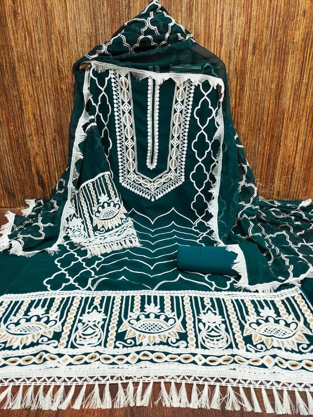 

ZEEPKART Geometric Embroidered Unstitched Dress Material, Teal