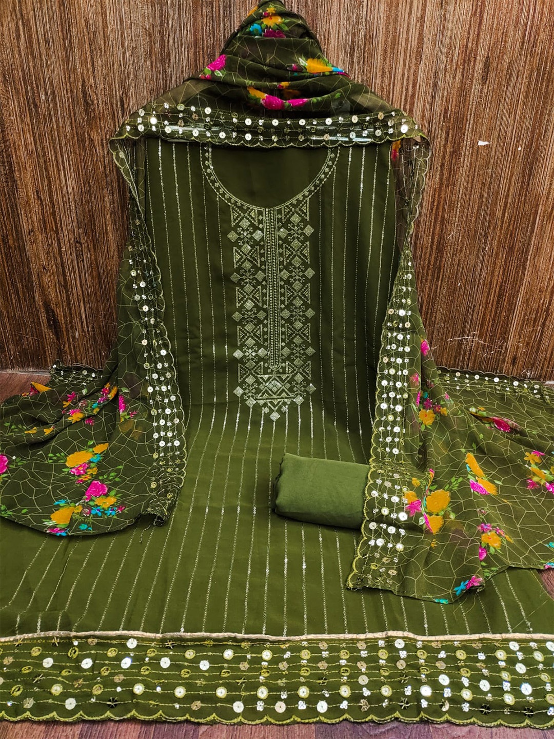 

ZEEPKART Embroidered Unstitched Dress Material, Green
