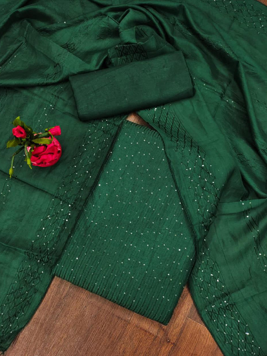 

ZEEPKART Sequinned Embellished Unstitched Dress Material, Green