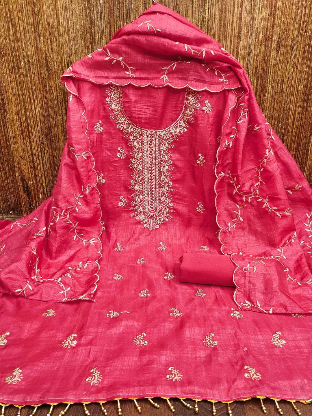

ZEEPKART Floral Embroidered Zari Unstitched Dress Material, Pink