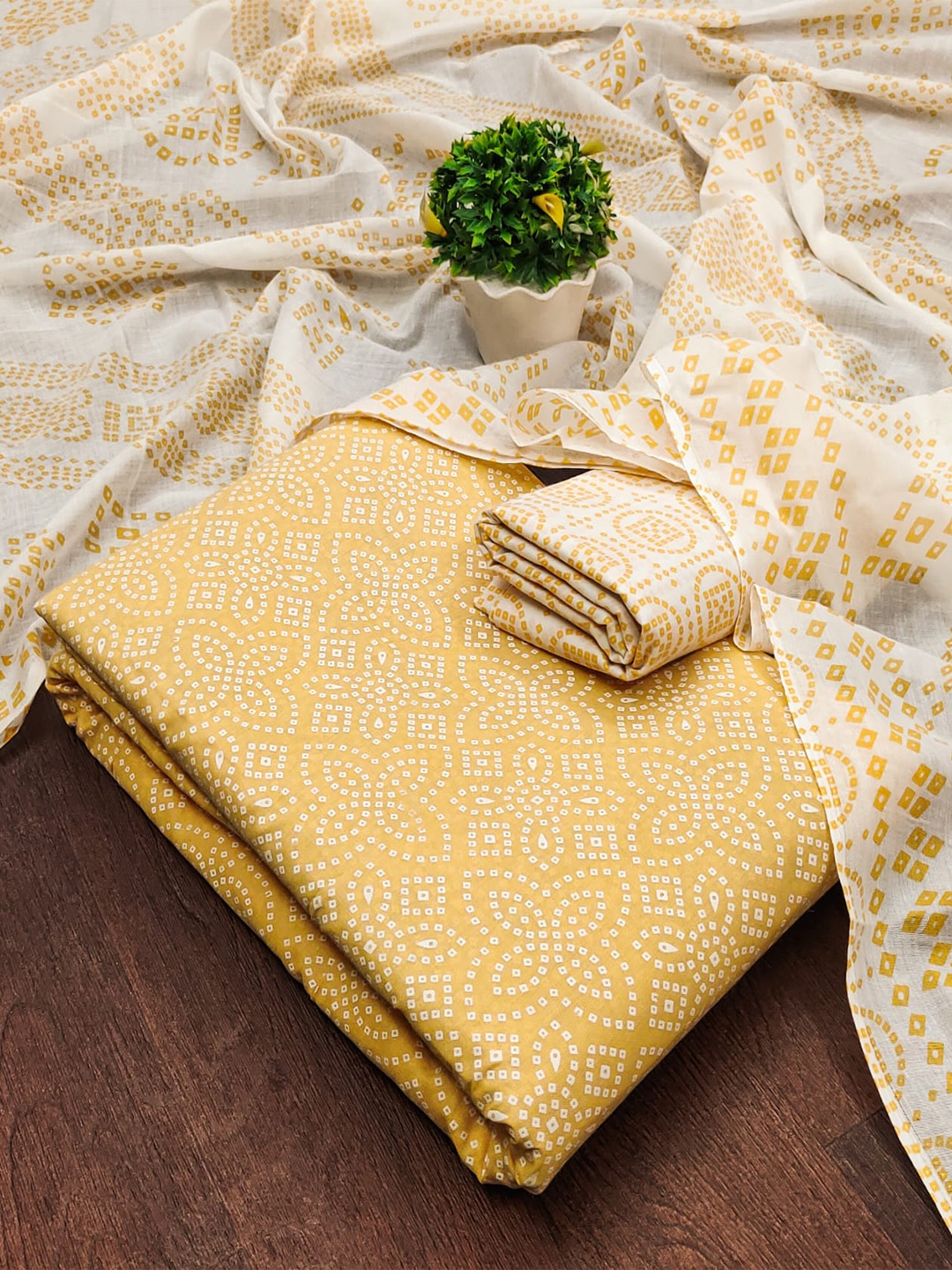 

ZEEPKART Bandhani Printed Jute Cotton Unstitched Dress Material, Yellow