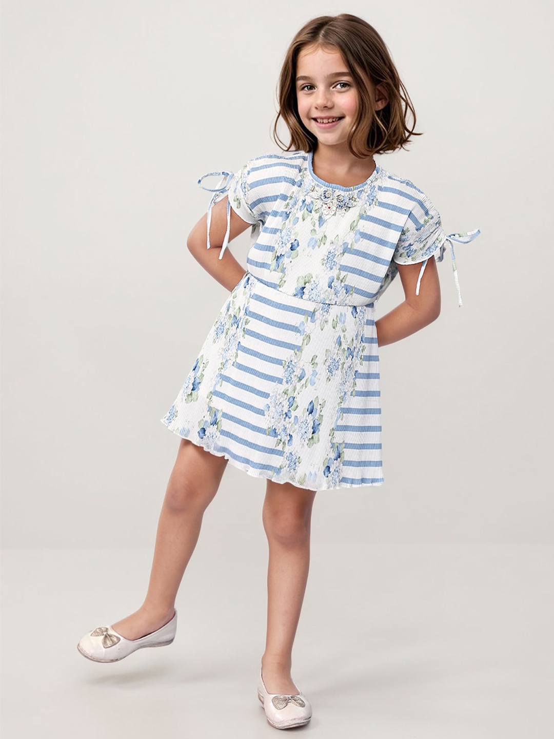 

Toonyport Girls Round Neck Striped Fit & Flare Dress, White