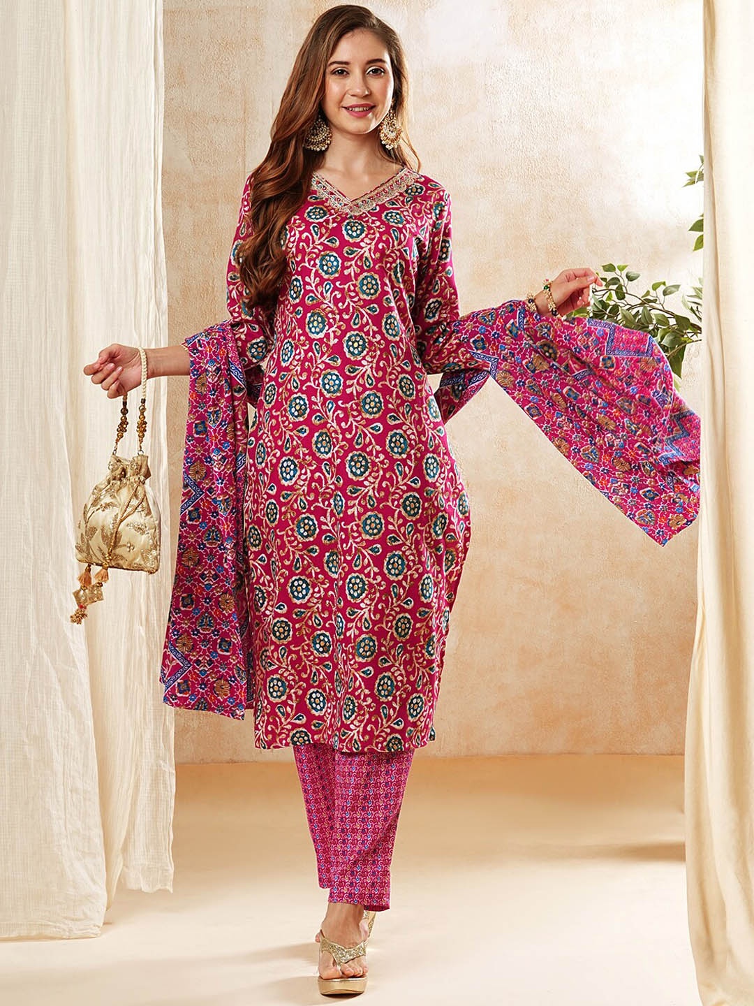 

FASHOR Ethnic Motifs Embroidered Regular Thread Work Kurta with Trousers & Dupatta, Magenta