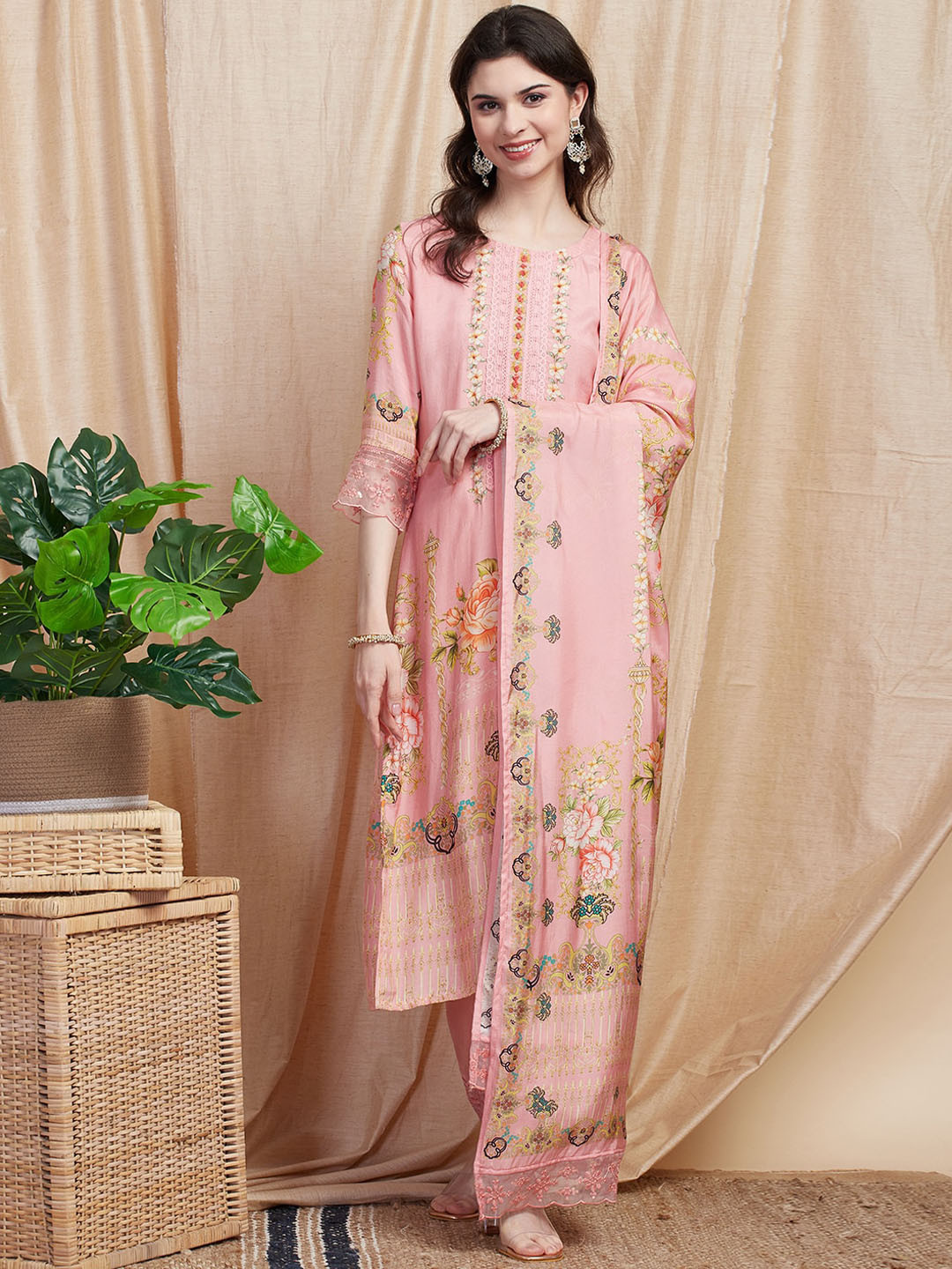 

FASHOR Ethnic Motifs Embroidered Regular Thread Work Kurta with Trousers & Dupatta, Pink