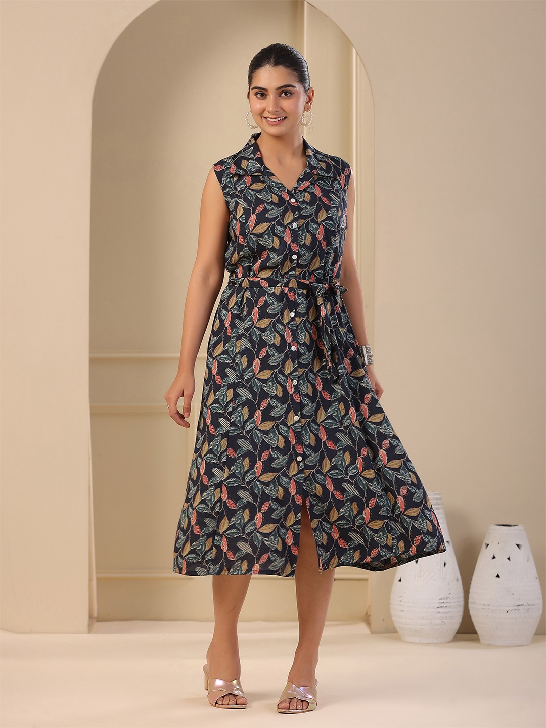 

FASHOR Floral Printed A-Line Buttoned Paneled Dress, Black
