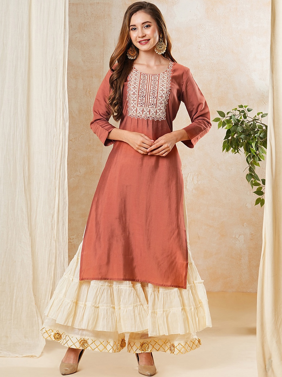 

FASHOR Rust Brown Ethnic Motifs Yoke Design Thread Work Straight Kurta