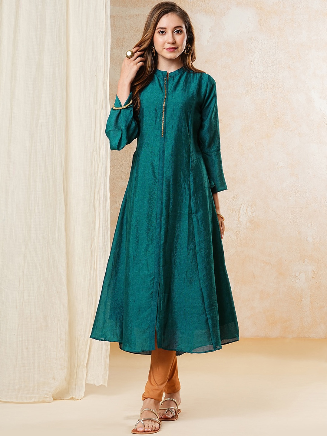 

FASHOR Teal Green Mandarin Collar Bell Sleeves Crepe A-Line Kurta