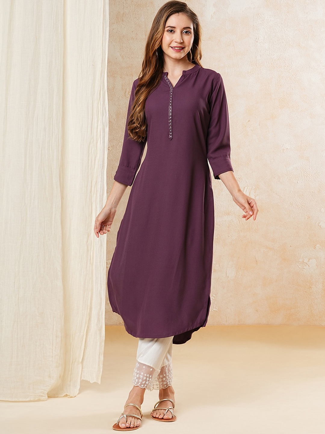 

FASHOR Embellished Mandarin Collar Three-Quarter Puff Sleeves Crepe Kurta, Mauve