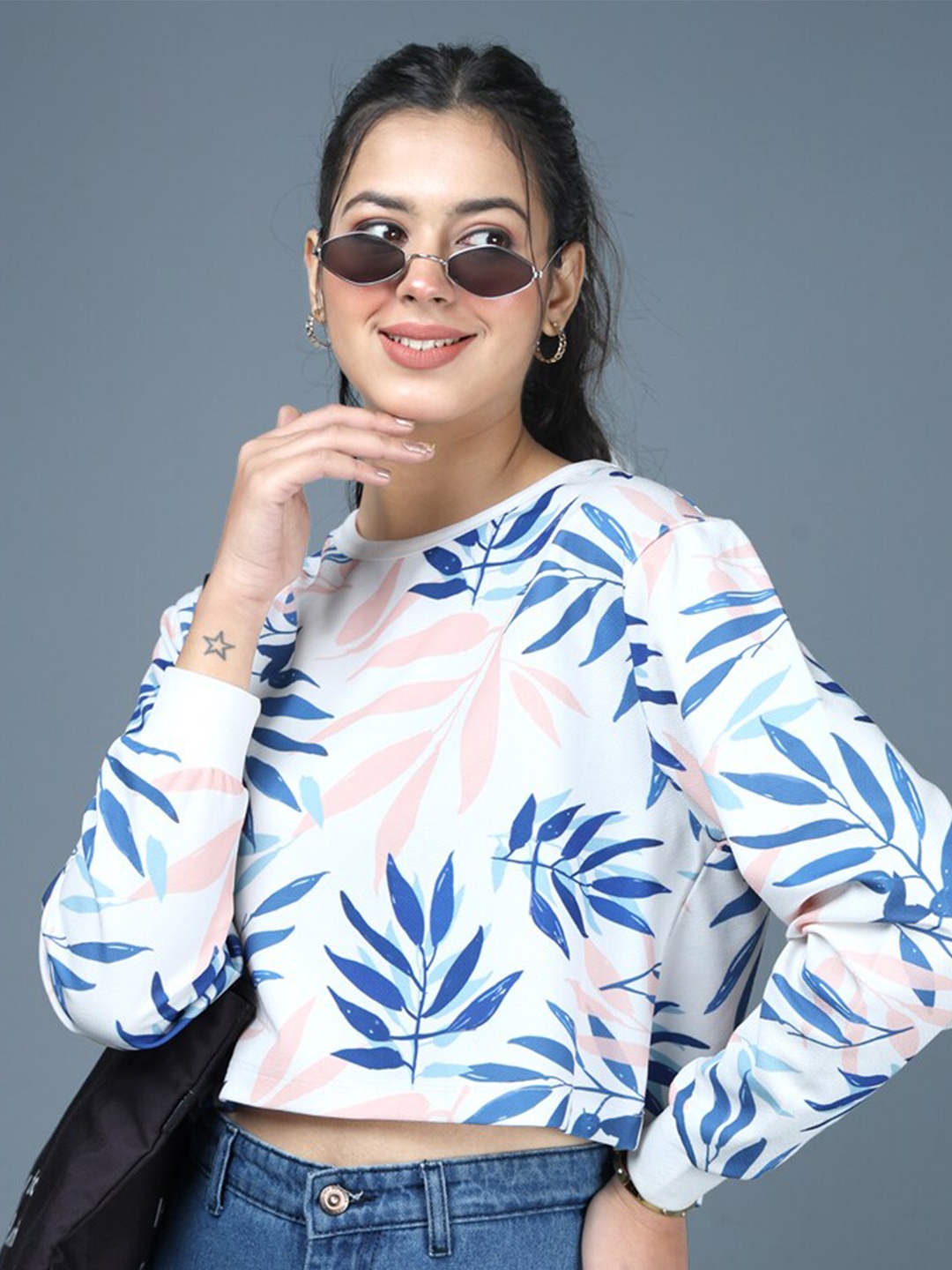 

Eyebogler Floral Print Round Neck Cuffed Sleeves Opaque Casual Top, Navy blue