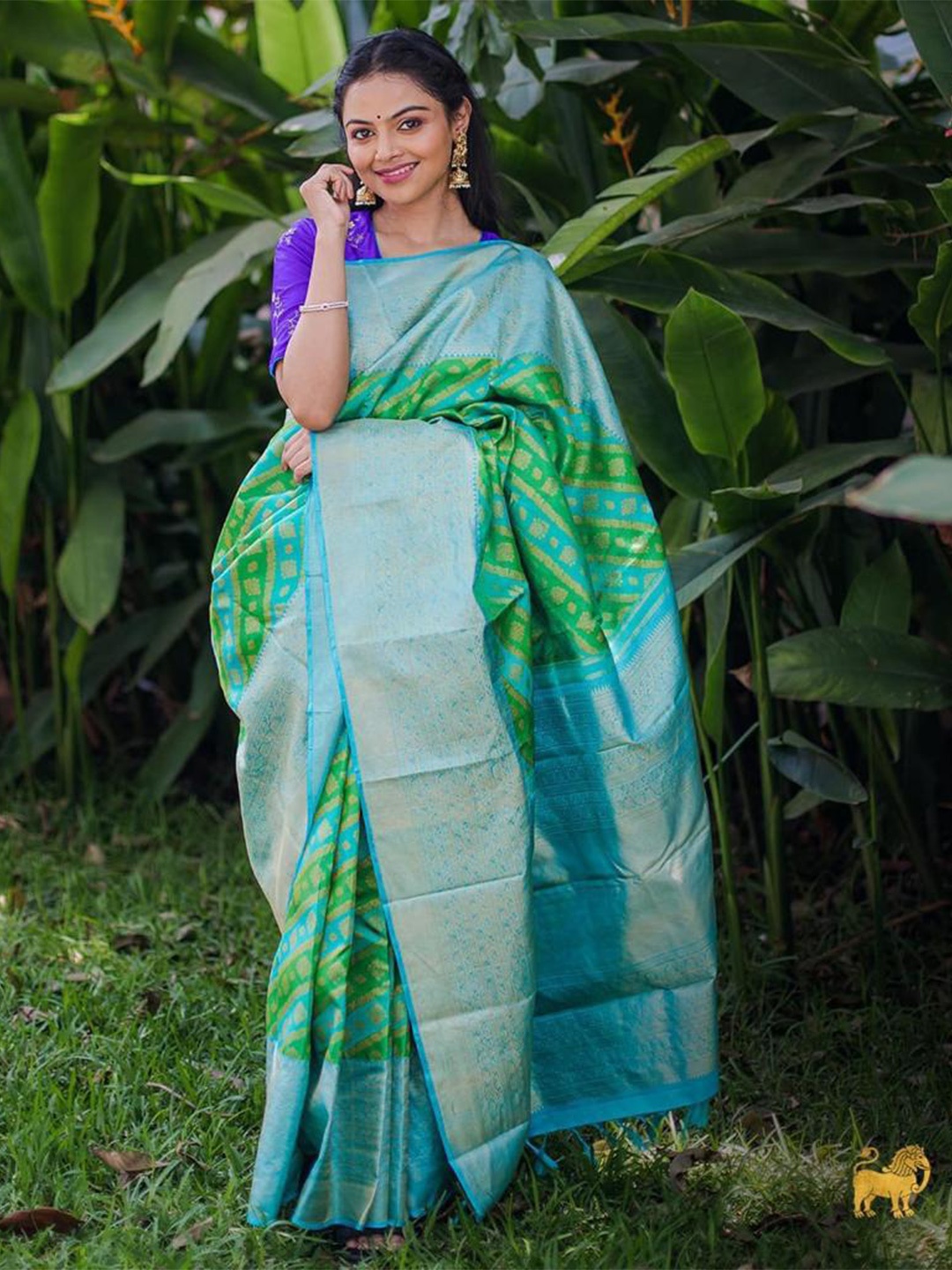 

bansari textiles Woven Design Zari Pure Silk Kanjeevaram Saree, Lime green