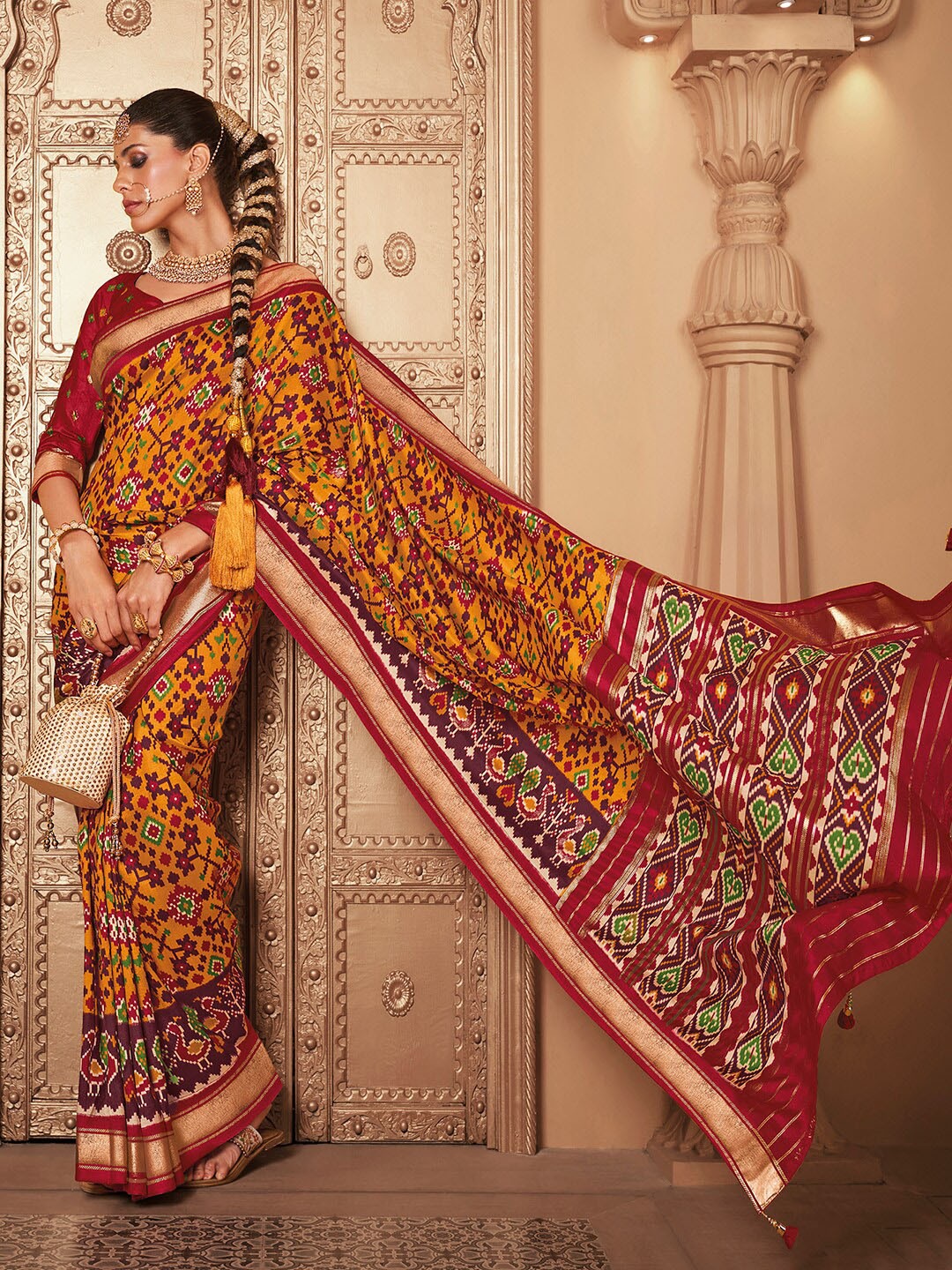 

Satrani Ethnic Motifs Zari Art Silk Bhagalpuri Saree, Yellow