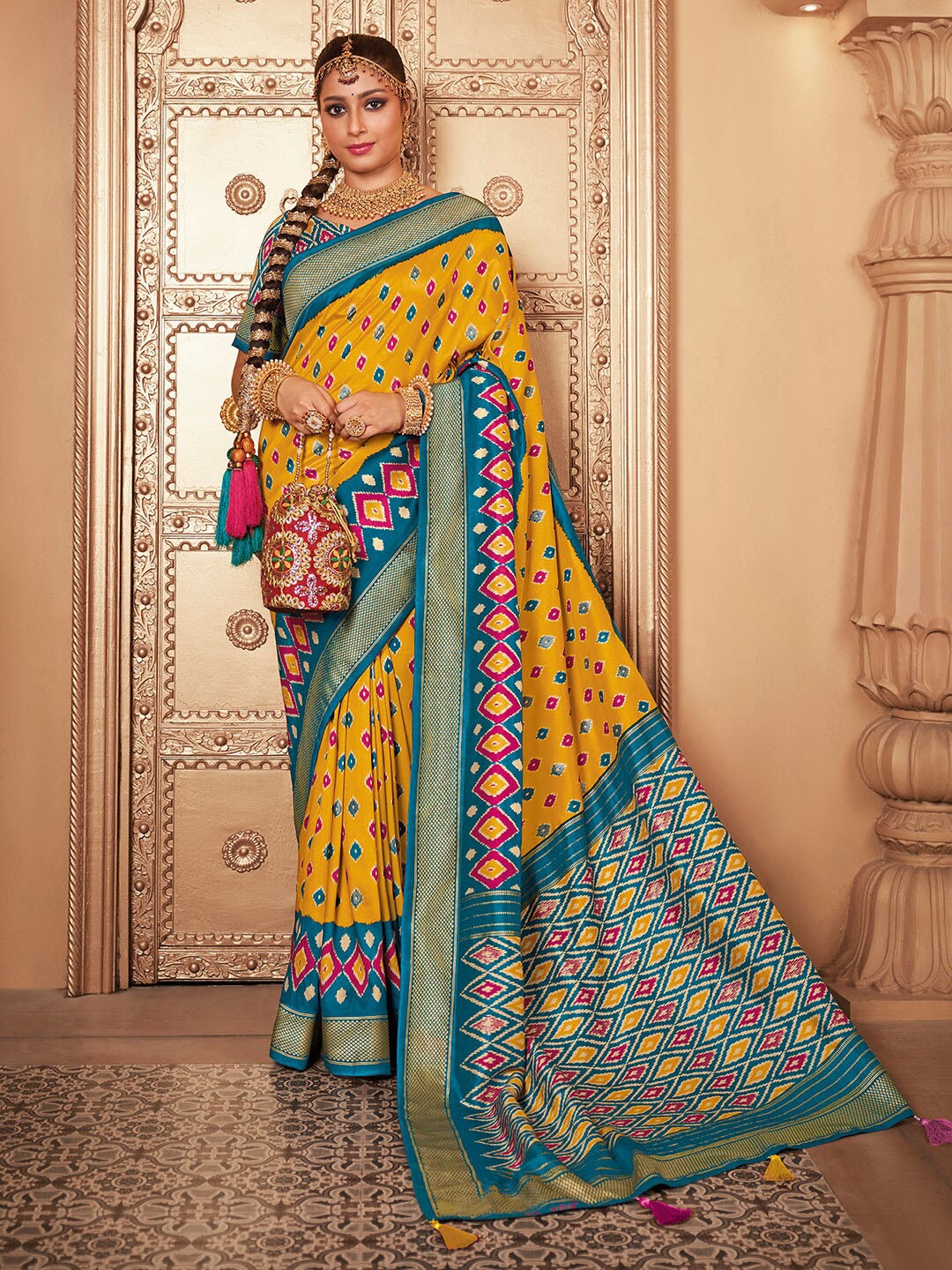 

Satrani Geometric Printed Zari Art Silk Bhagalpuri Saree, Yellow