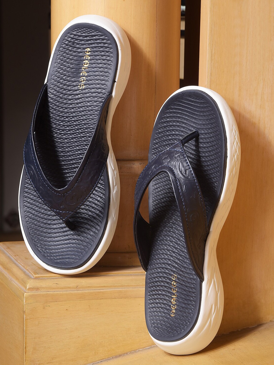

Liberty Women Thong Flip-Flops, Navy blue