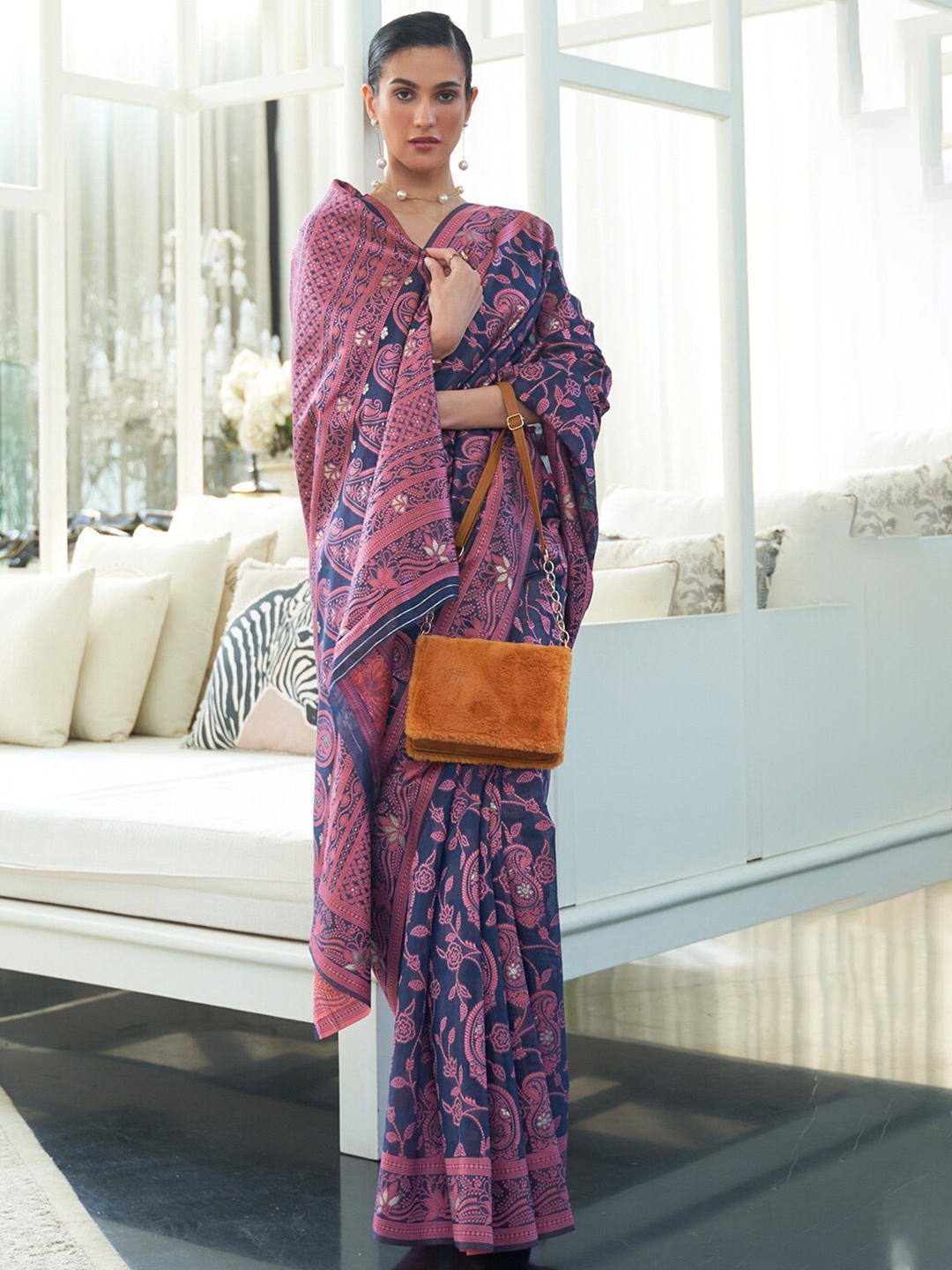 

DEVATITHI Floral Woven Design Saree, Blue
